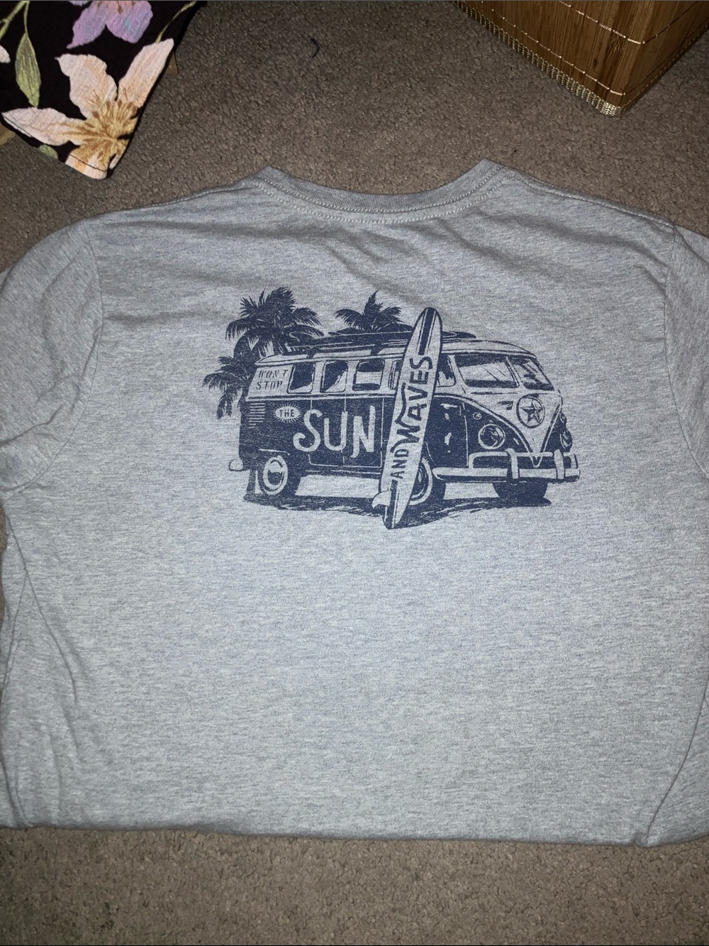Izod Saltwater Surf Graphic Tee